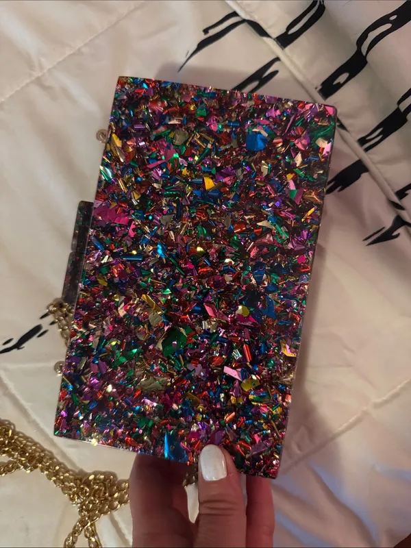 Glitter Confetti Acrylic Crossbody Bag with Gold Chain - Image 4