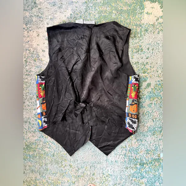 Vintage 90s Basic Editions Halloween print cotton vest, size large - Image 9