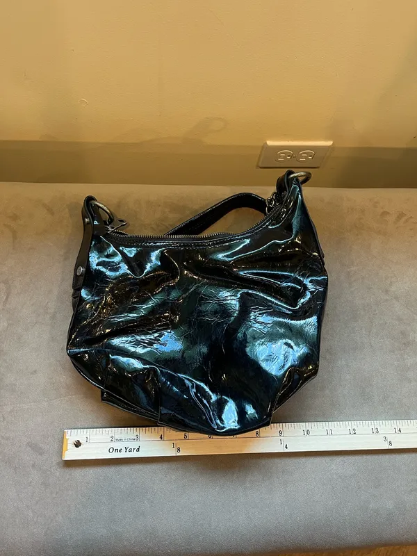Vera Wang Shoulder Bag - Image 7