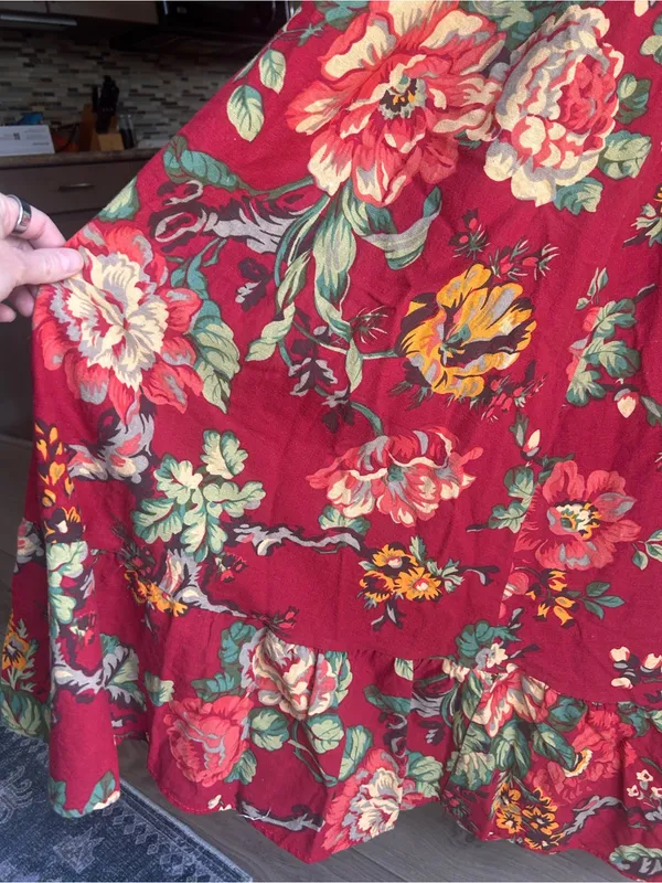 Red floral tie shoulder smocked sundress Size Medium - Image 6