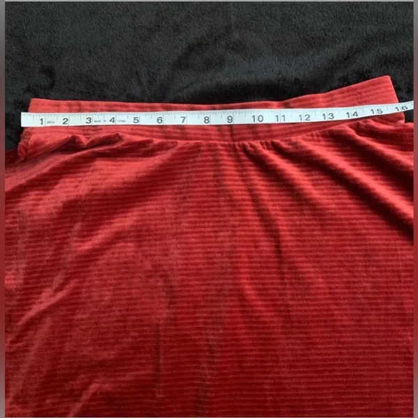 SO by Kohl’s Burgundy velvet skater skirt size L - Image 2