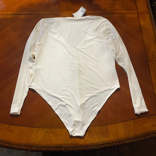 H&M White Bodysuit Lace Trim - Image 2