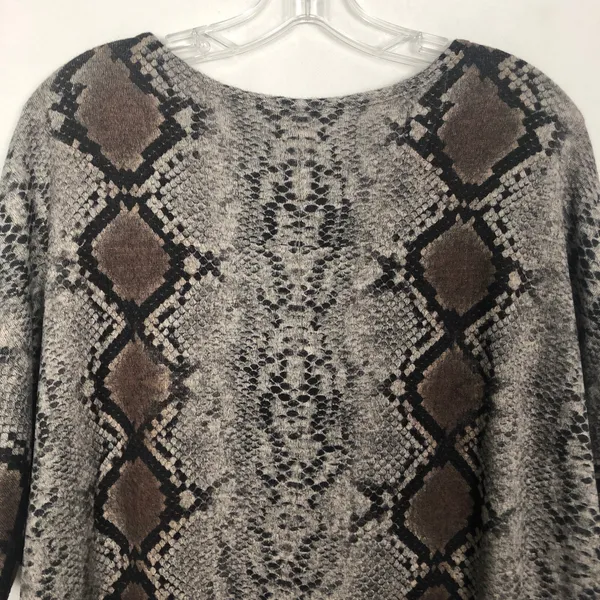 Ember Snake Print V-Neck Dolman Sleeve Top Size L - Image 7