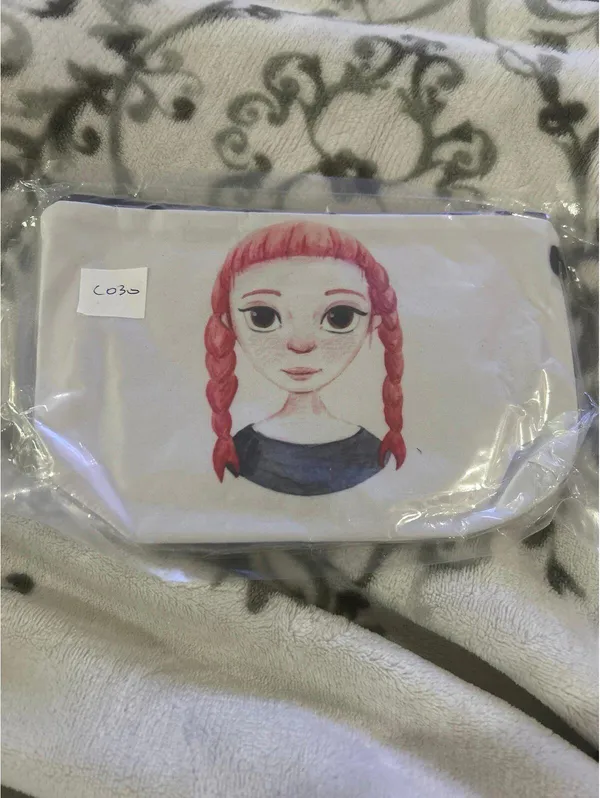 C030 Make up Makeup bag pink hair girl organizer storage travel - Image 2