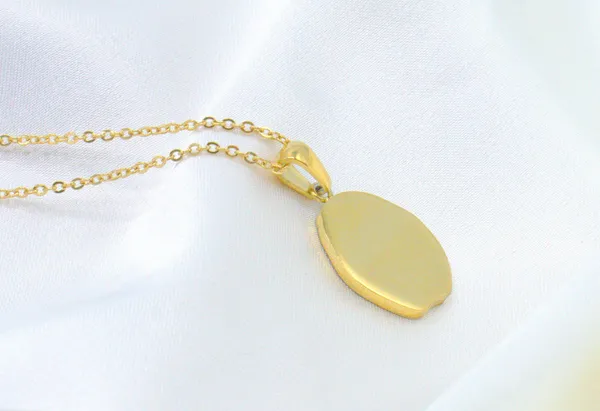 Daisy Flowers Irregular Pendant Necklace Gold - Image 5