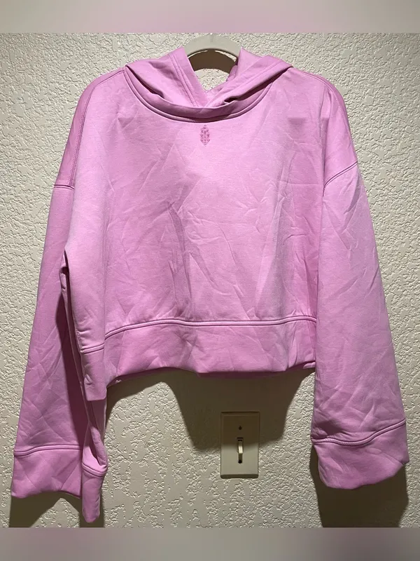 Free People NWT Playing Games Pink Cropped Hoodie Sweatshirt Pullover Size L - Image 4