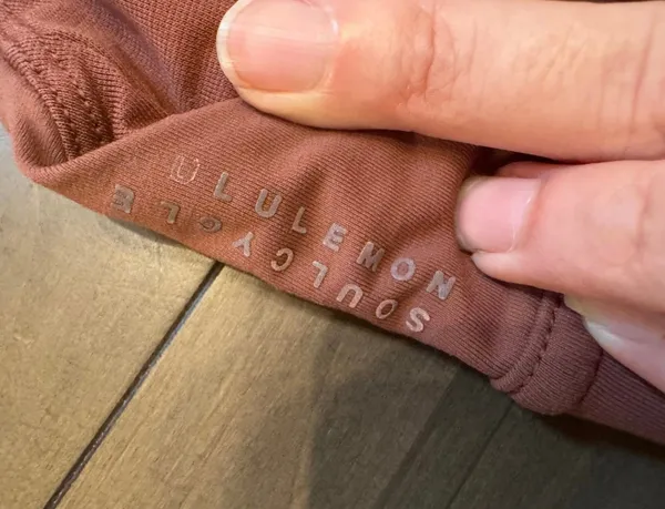 Lululemon Size 6 Ride and Reflect Sports Bra Adobe Dust - Image 4