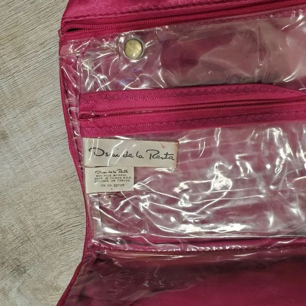 Oscar De La Renta Pink Snap Closure Makeup Bag - Image 5