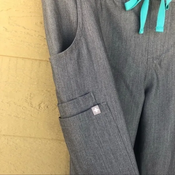 Figs Kade Tall Cargo Scrub Pants Size L - Image 4