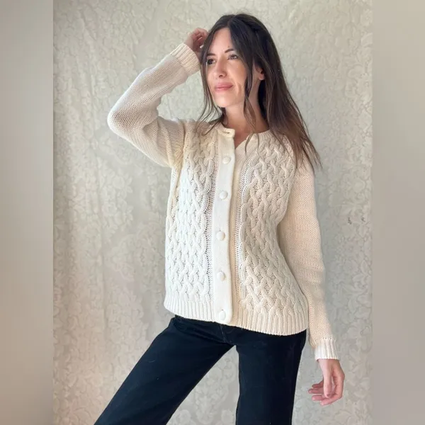 Vintage White Cable Knit Button Up Cardigan Sweater - Image 9
