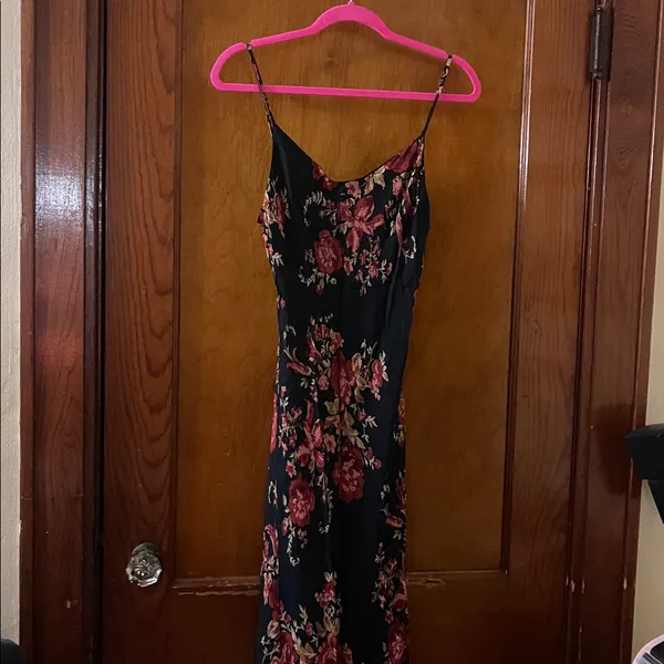 Reformation Para Maxi Floral Dress size Small damaged hem - Image 6
