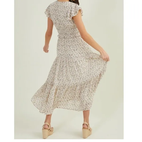 Boho Floral Tiered Maxi Dress V-Neck Smocked Waist Cream SzM Perfect for Fall! - Image 3