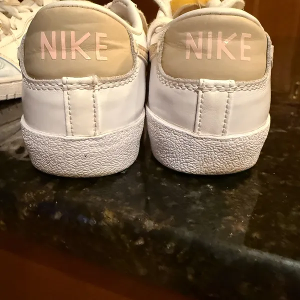 NIKE - Image 4