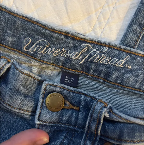 Universal Thread dark wash Jeans - Image 3