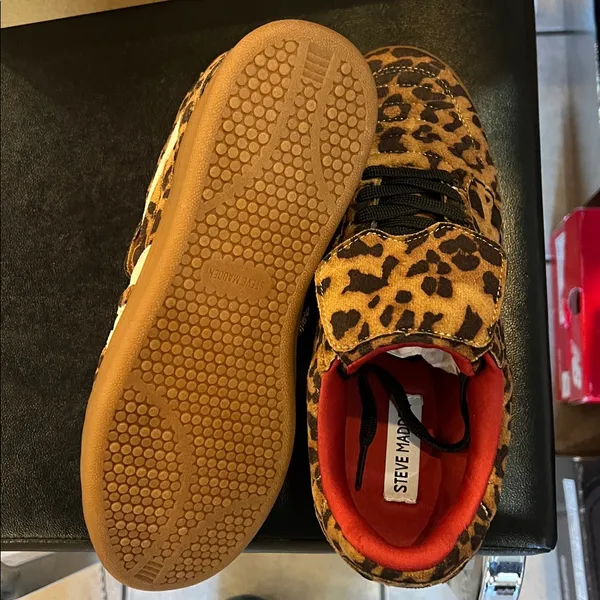 Steve Madden Leopard Print Sneakers with Red Accents - Image 6