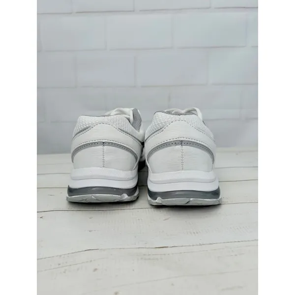 Dr. Scholl's NWOT White Leather Women's Gel Cushion Sneakers Size 6.5W - Image 3