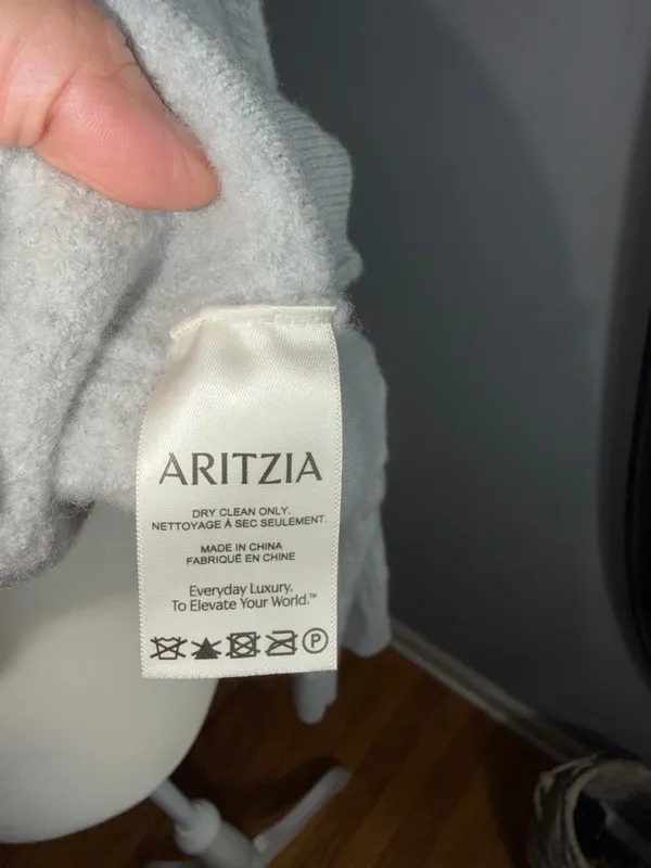 The Group Aritzia 100%Wool 100 Laine Light Blue Ribbed Crewneck Sweater - Image 12