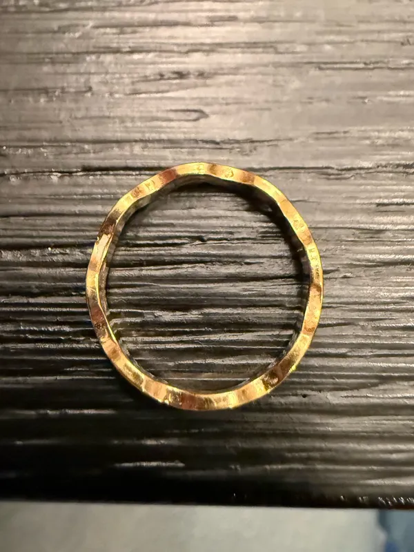 Vintage AVON Ripple Wavy Squiggle Ring Gold Tone Costume Jewelry Ring Size 5 - Image 3