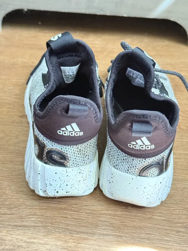 Adidas Kaptir 3.0 Big Kids' Shoes See Size 5.5 - Image 3