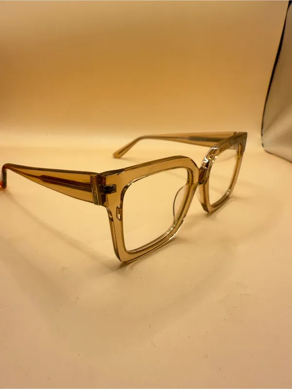 glam Women's Clear Beige Square Glasses - Image 3