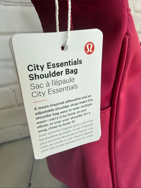lululemon athletica City Essentials Shoulder Bag in Berry Rumble (BRML) - Image 9
