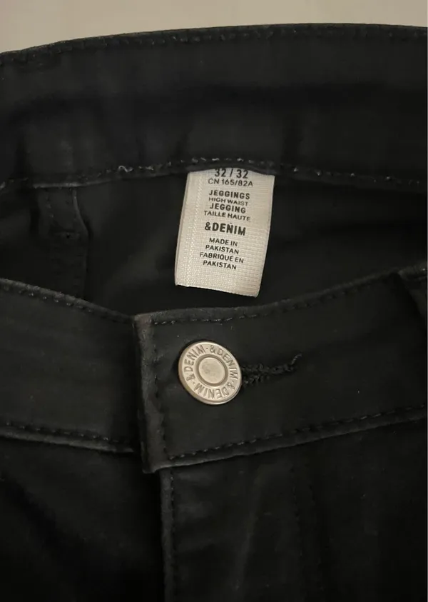 H&M &Denim High Waisted Black Jeggings - Size 32/32 (Fits L/XL) ✨ - Image 4