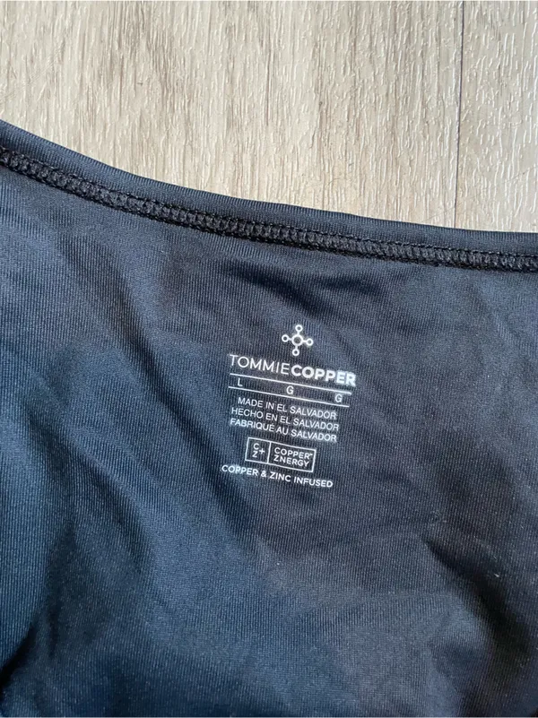 Women’s Black Racerback Tank Top — Stretch Performance Layer Size L - Image 2