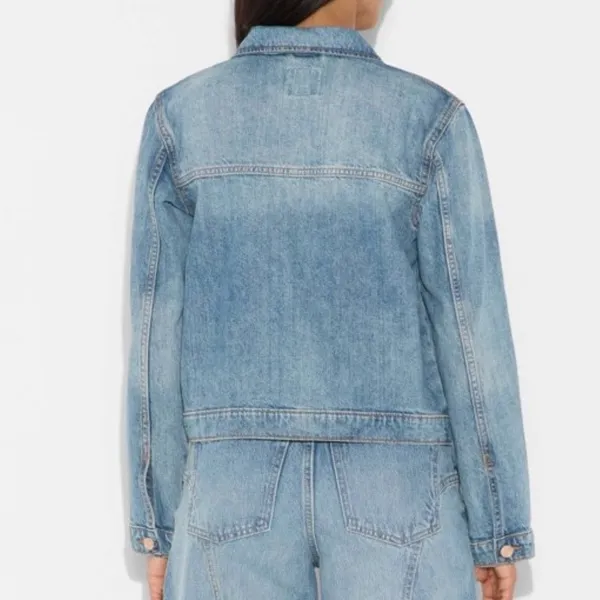 Wild Fable Women's Denim Trucker Jacket Zip Front Medium‎ Wash Size S - Image 7
