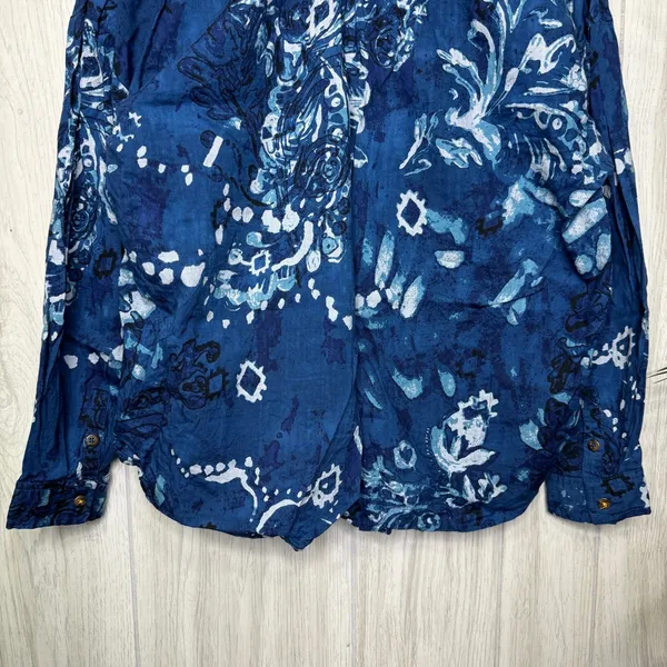 Anthropologie Pilcro The Tavi Ruffled Button Down Blouse Blue Batik Floral Small - Image 8