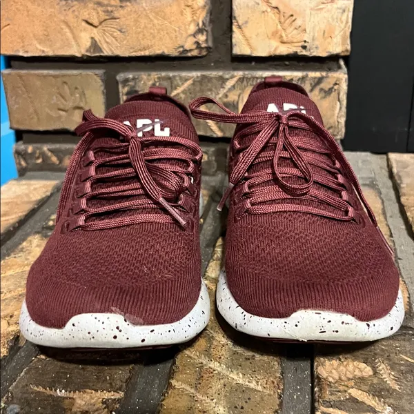 APL Women's TechLoom Breeze Maroon‎ Speckled Knit Athletic Shoes Size 7 - Image 4