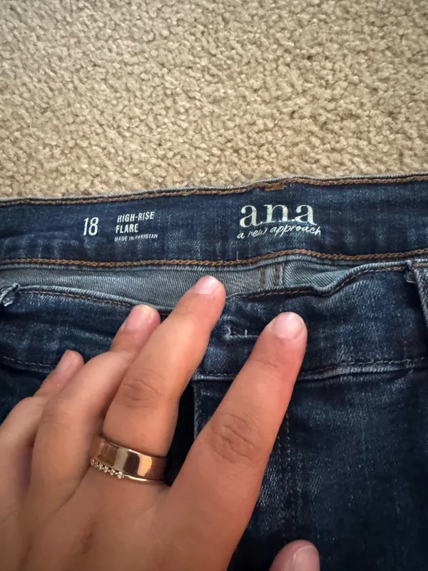 ana high right flare jeans - Image 2