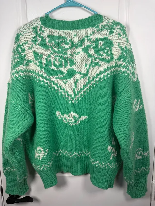 Grey Bandit Green and White Floral Pattern Crew Neck Sweater - Image 4
