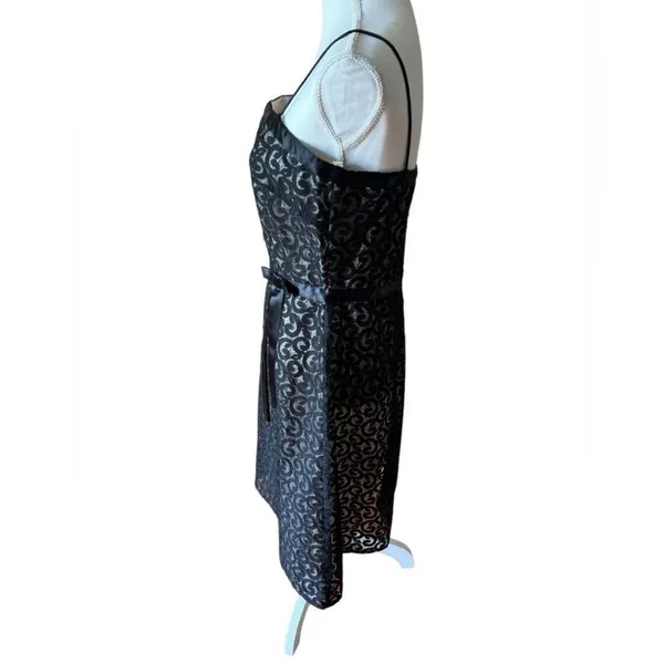 White House Black Market Black Lace Overlay Cocktail Dress LBD Size 10 - Image 3