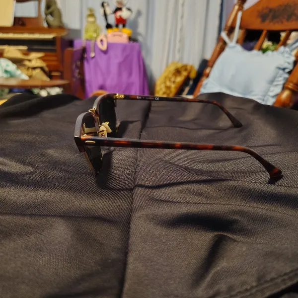 Ray Ban Sunglasses - Image 9