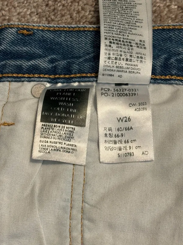 Levi’s Jean Shorts - Image 4