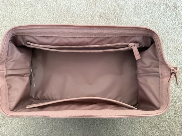 BEIS Dopp Kit - Image 3