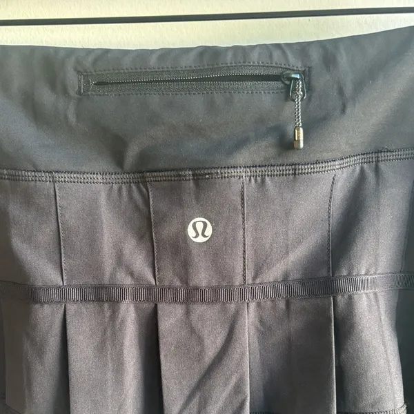 Lululemon Pace Setter black Skirt‎ 8 Athleisure workout yoga pickleball coastal - Image 4