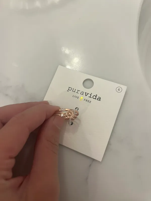 Pura Vida Daisy Pickin Ring Stack - Image 4
