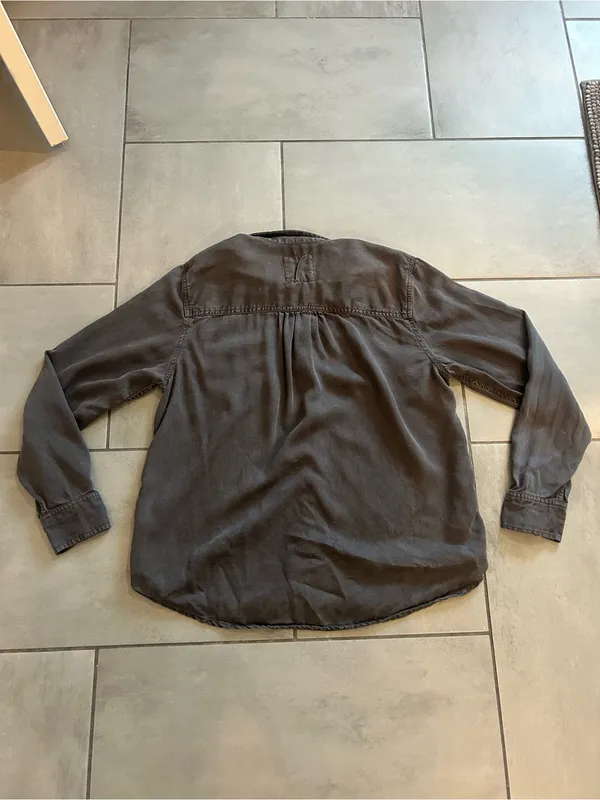 Lucky Brand Solid Boyfriend Button Down Shirt in Grey - Image 4