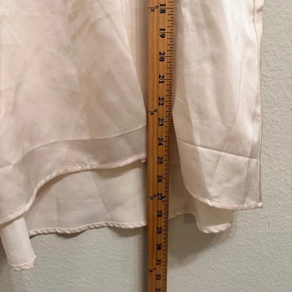 Ellison‎ Satin Pajama Set SS Top and Shorts Beige Size Large Neutral Comfy Soft - Image 10