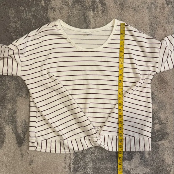 Women’s Old Navy White and Burgundy Striped Top - Image 6