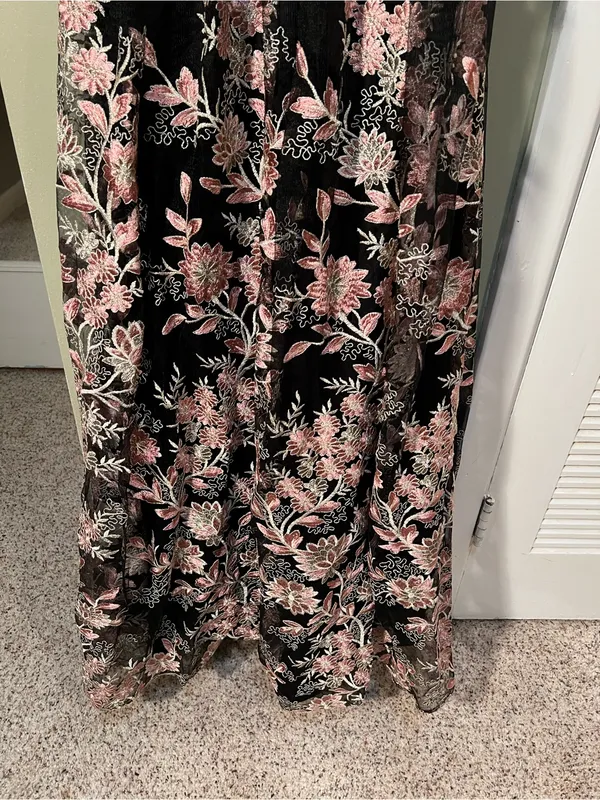 Morgan‎ & Co Women's Juniors Size 3 Evening Dress Black Pink Embroidered Floral - Image 6