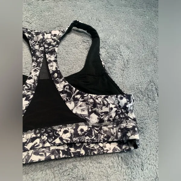 lululemon athletica invigorate Floral Print Sports Bra 8 black white - Image 9