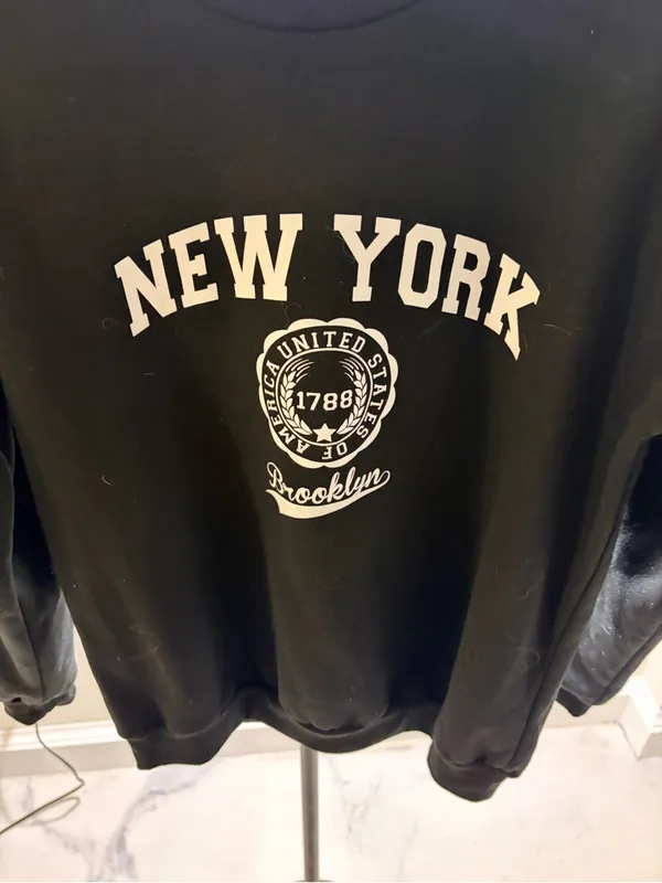 SHEIN Black New York Brooklyn Graphic Crewneck Sweatshirt - Image 2
