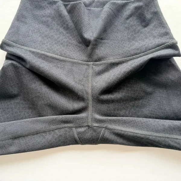 Lululemon High Times Pant 4 RARE Desert Snake Deep Coal Black Snakeskin Luon - Image 8