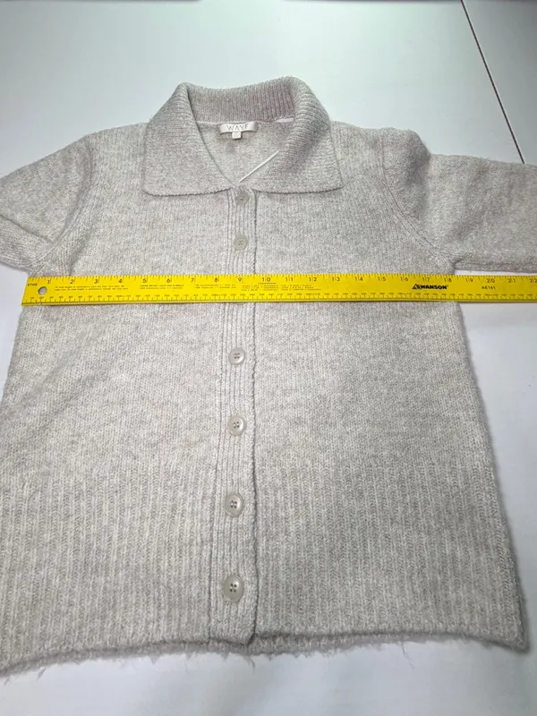 NWOT WAYF Cardigan Sweater Womens M Cream Short Sleeve Button Front READ Repair - Image 4