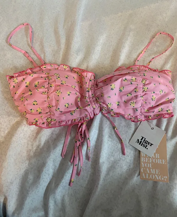 Tiger Mist BNWT  pink floral top - Image 2