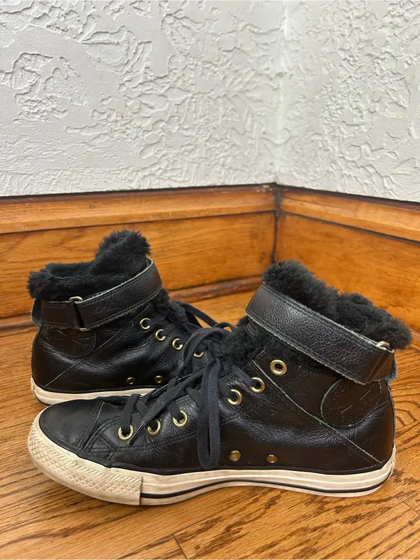 CONVERSE Chuck Taylor All Stars Leather Faux Fur High Top Sneakers Size 8.5 - Image 6