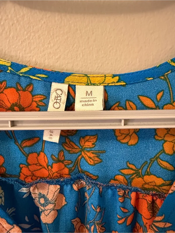 Stunning Cato Boho Floral High-Low Top M - Image 3