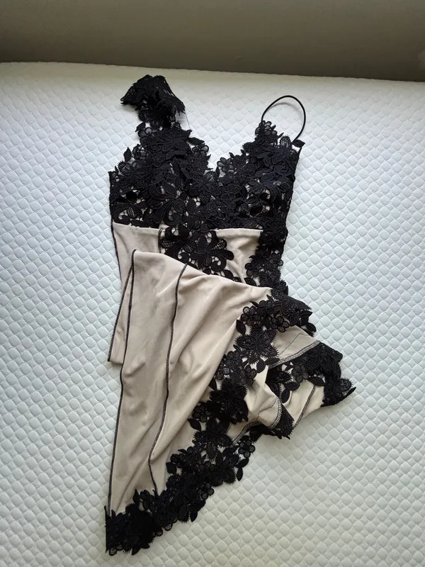Commense Black Nude Floral Midi Dress - Image 3